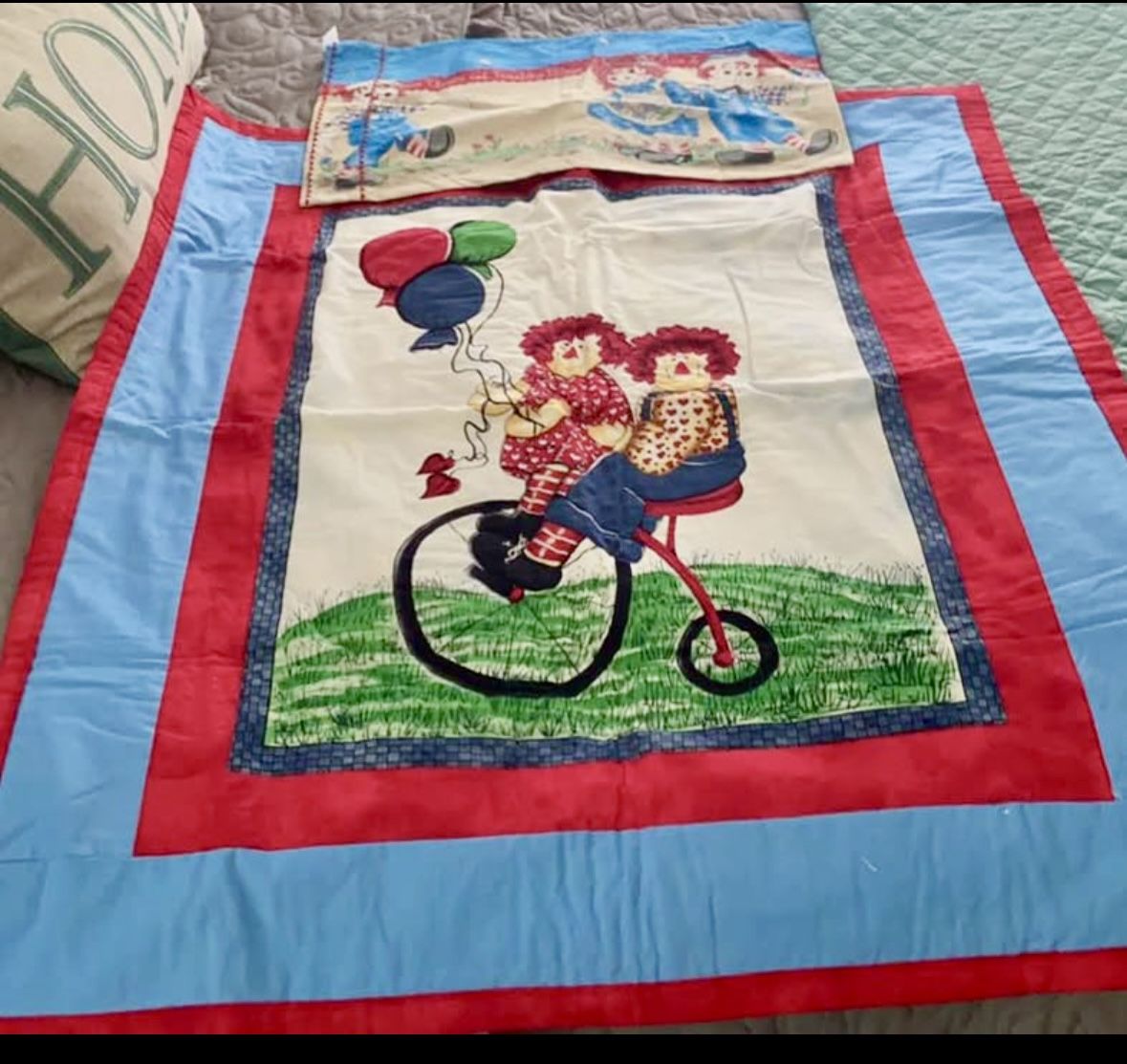 Handmade raggedy Ann& Andy crib coverlet & travel pillow case