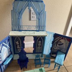 Frozen Fold And Play Castle 