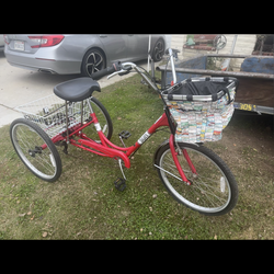 Traditional Sun  3-wheel Bike  With Gears In Great Shape