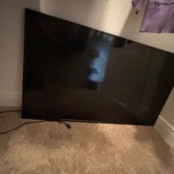 Roku 50’’ Smart TV- No HDMI cord or stand