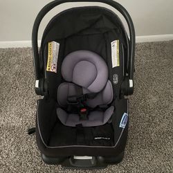 Graco Newborn Car Seat