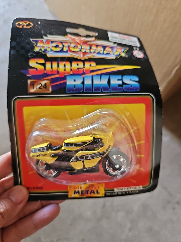 MortorMax SuperBikes