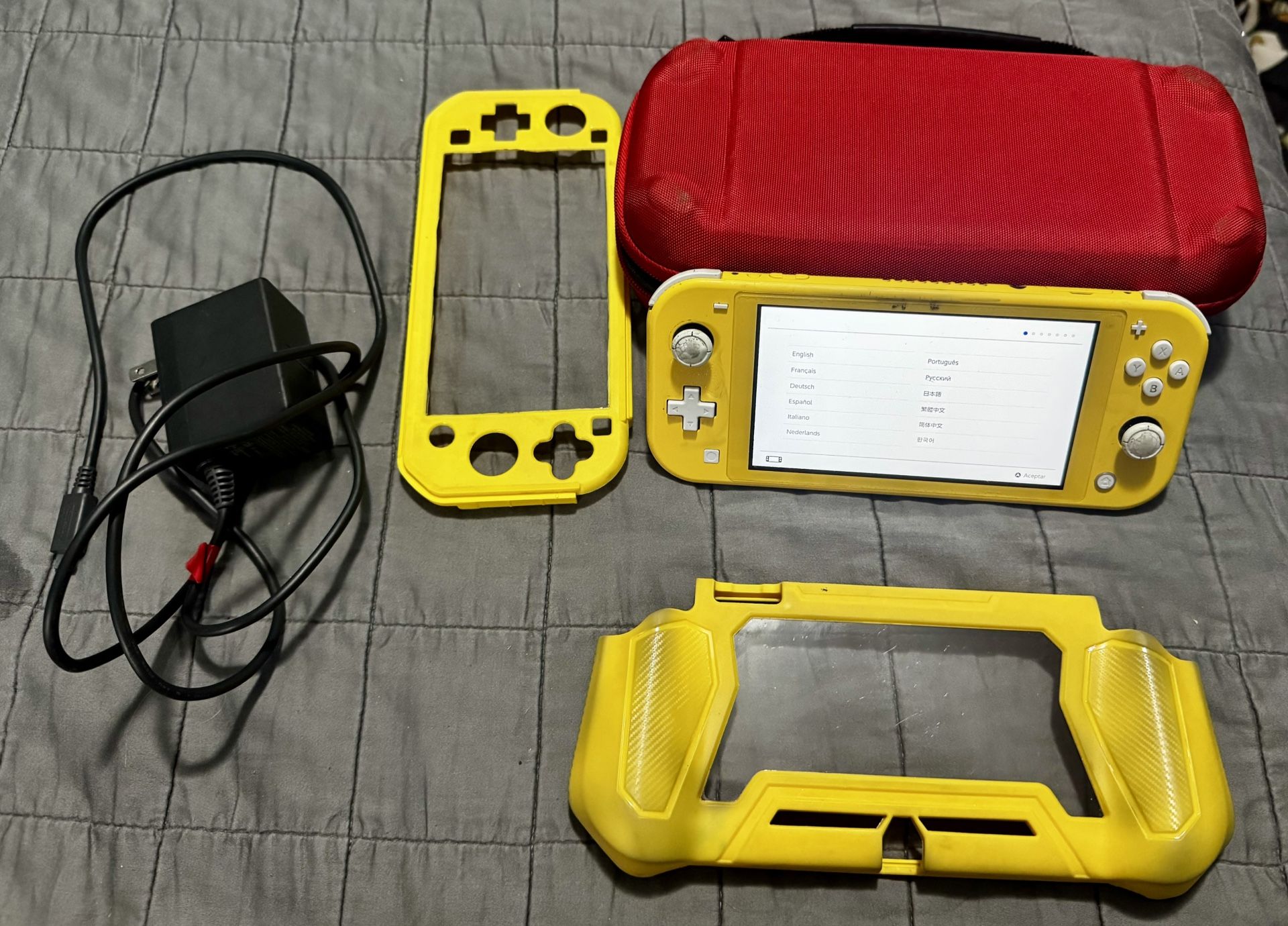 Switch Lite, Protective Case, Charger