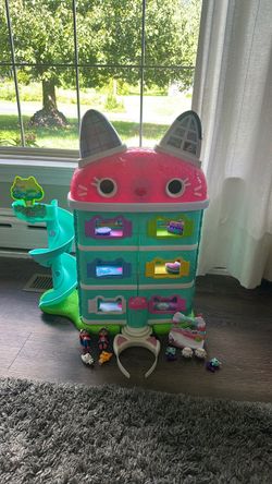 Gabbys Dollhouse with Characters and Headband