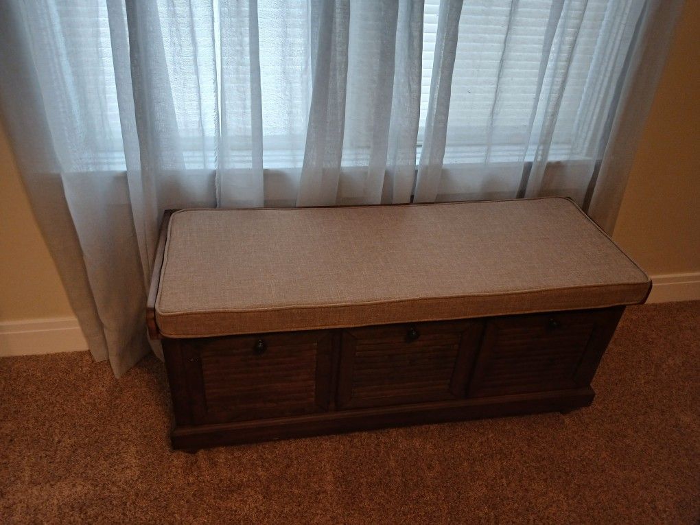 Storage Bench