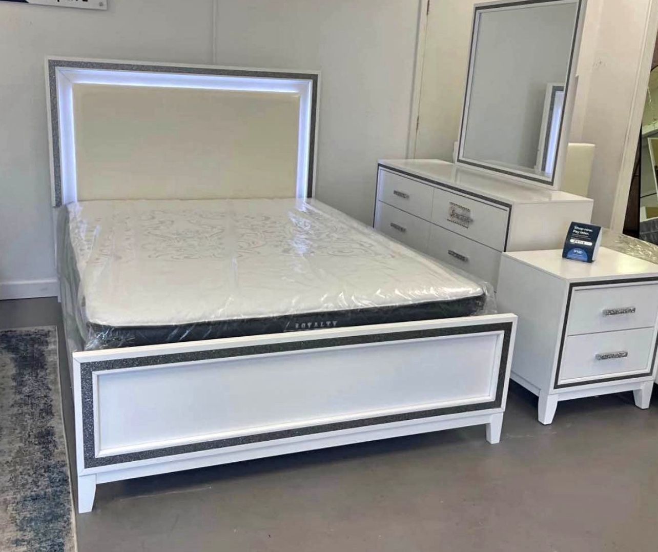 New 4pc Bedroom Set In Box 📦 Buy Now Pay Later $39 Down No Credit Needed