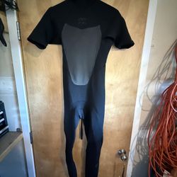 Billabong Absolute Wetsuit 2mm (Small)
