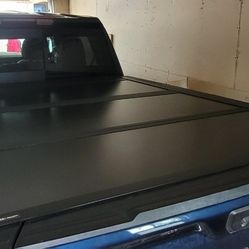 Tonneau Hard Folding (Like New) - Ultra Flex (By Undercover)