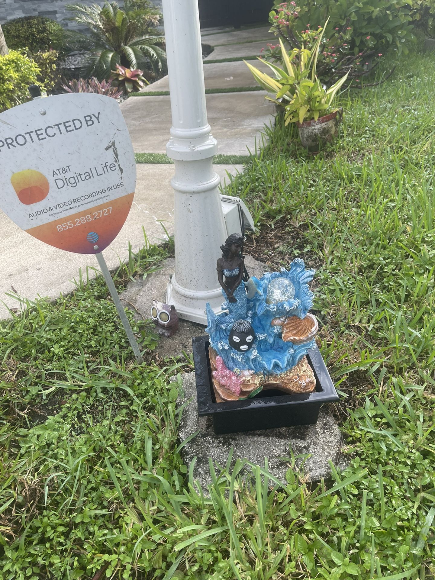 Fuente Yemaya 16” de Alto