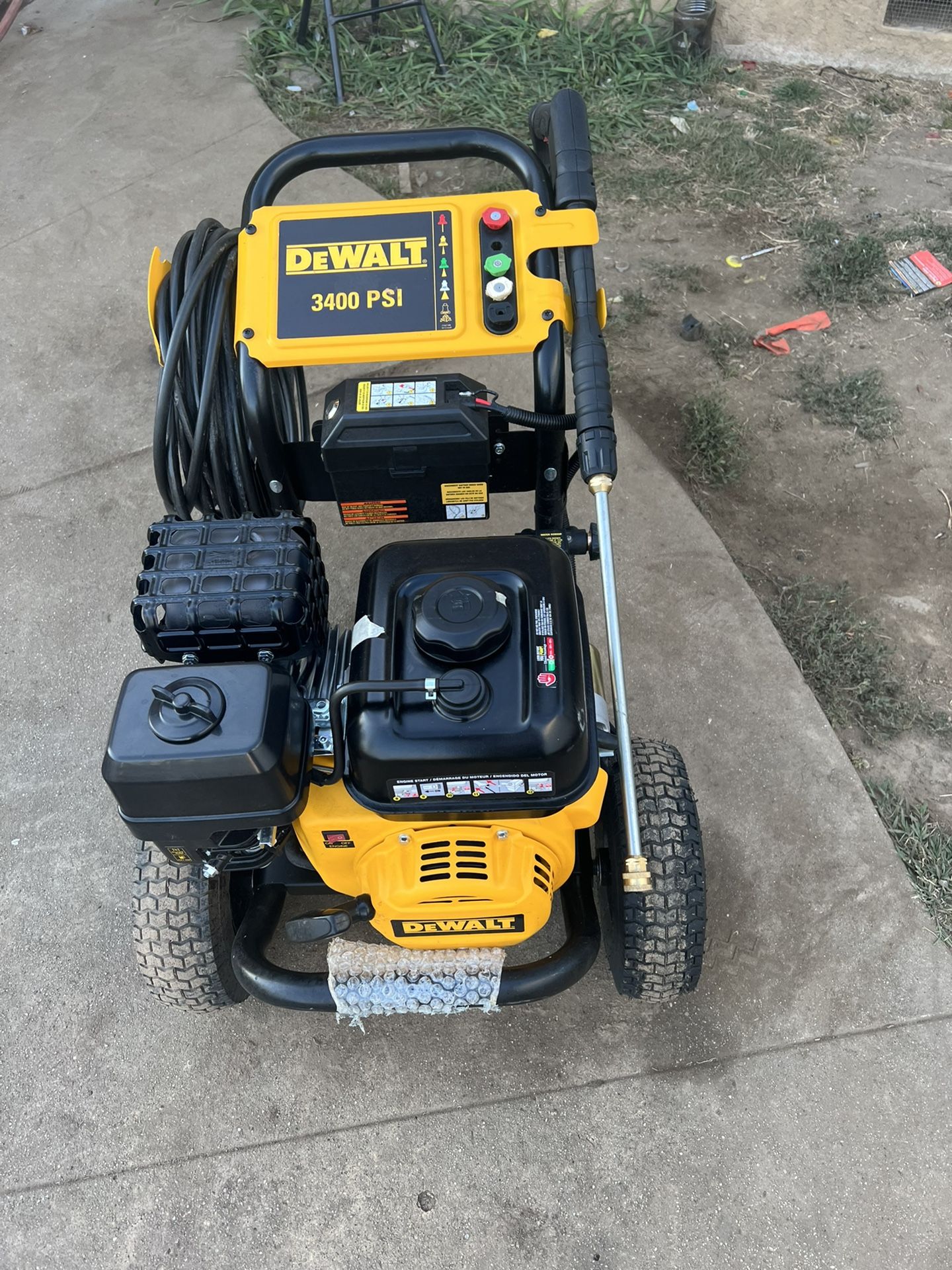 DEWALT 3400 PSI 2.5 GPM Gas Cold Water PressuReady Pressure Washer