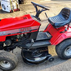 Excellent Condition! MTD Yard Machines 12HP 38" Inch Riding Lawnmower!