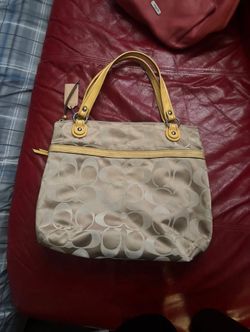 Coach Signature Tote Bag