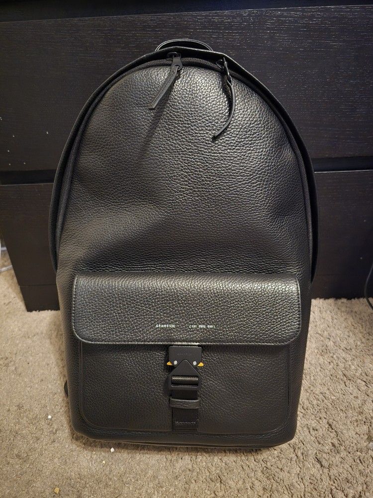 Grams 28 All Leather Backpack