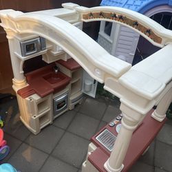 Play Kitchen Set