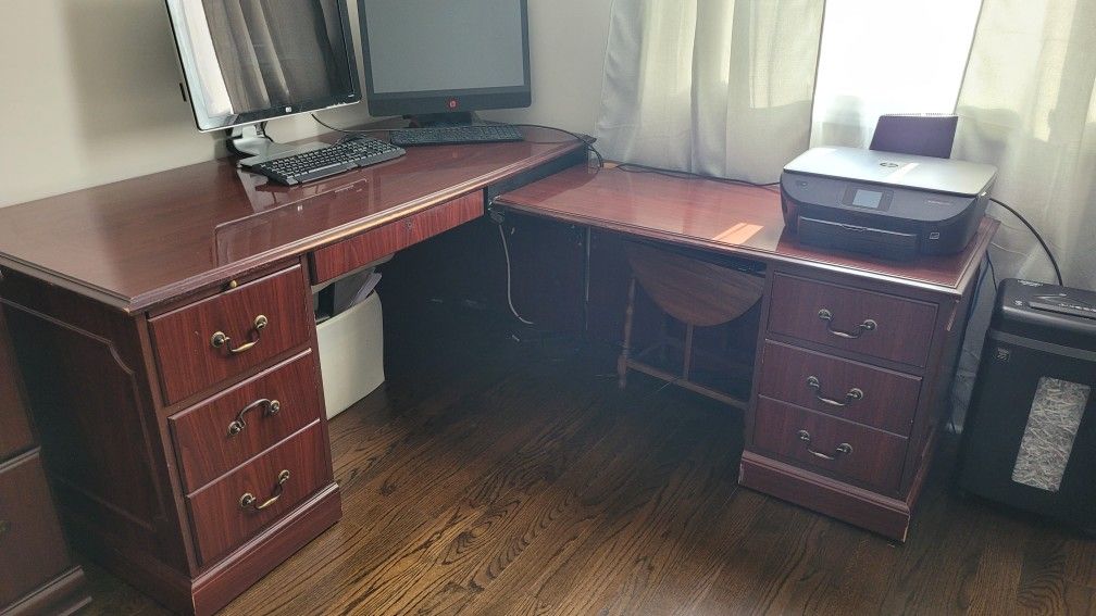 L Shaped Desk