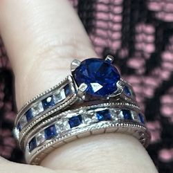 Blue sapphire engagement ring set