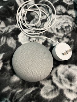 iHome Speaker And Charger