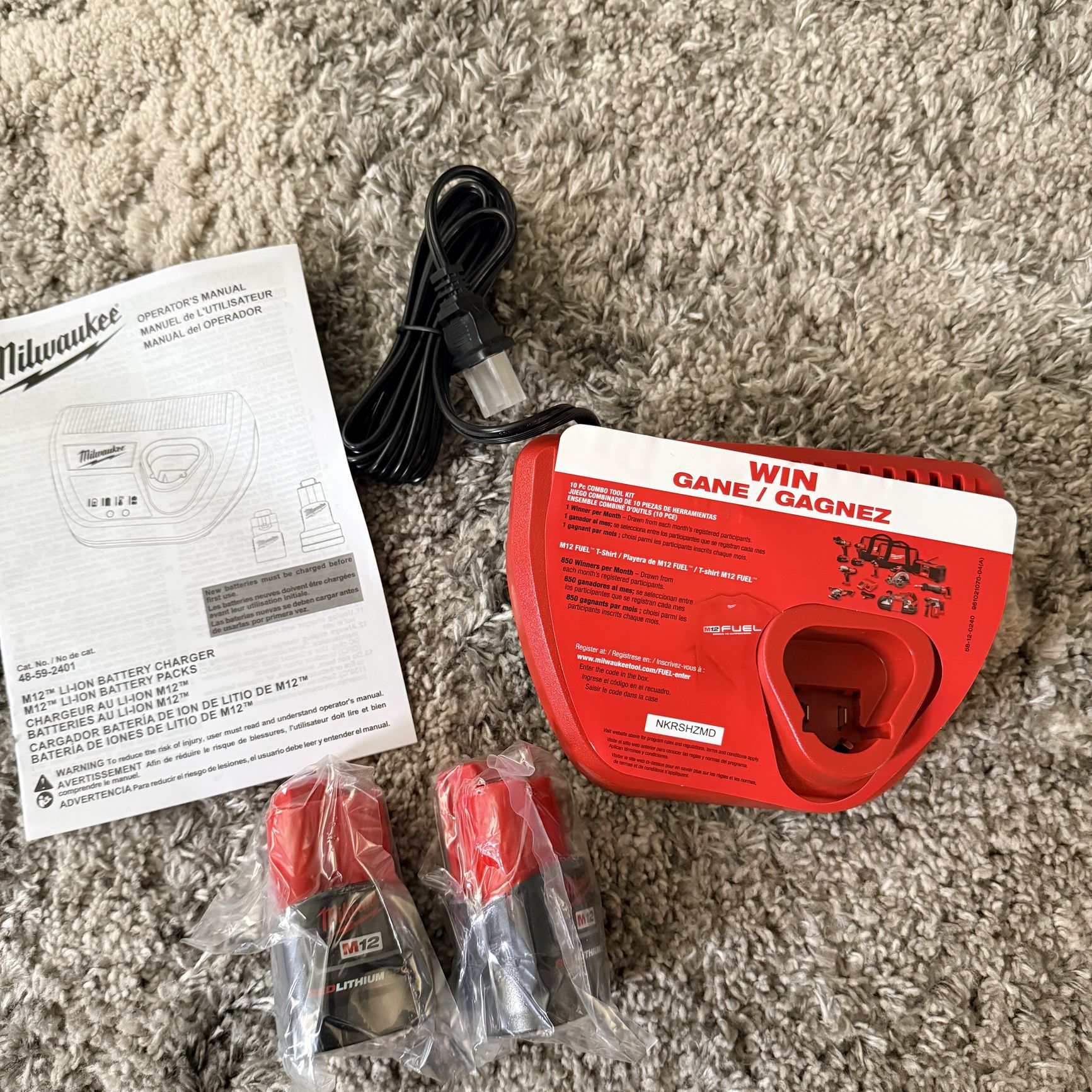 Milwaukee M12 12V Lithium-Ion Compact 2.0 Ah Battery Pack (2-Pack) Starter Kit with Charger