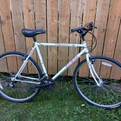 Blue max Plateau 700c Racing Bike