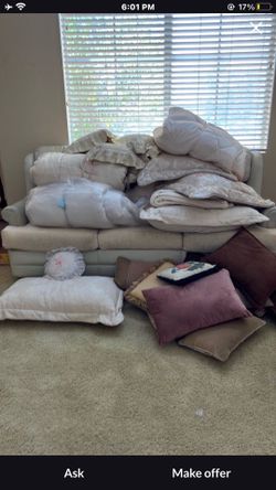 Clean comforters throws and pillows FREE‼️