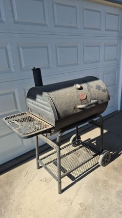 Char-Griller Charcoal Barrel Grill