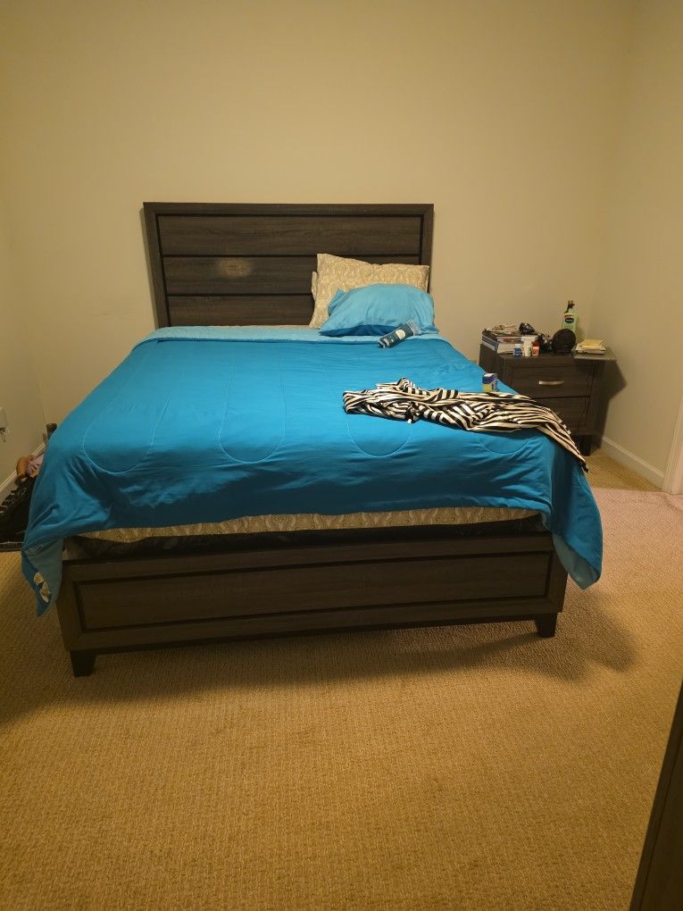 Queen Size Bed With Vanity For Sale