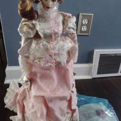 New Franklin Heirloom doll