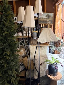 Three shade floor lamp light new never used