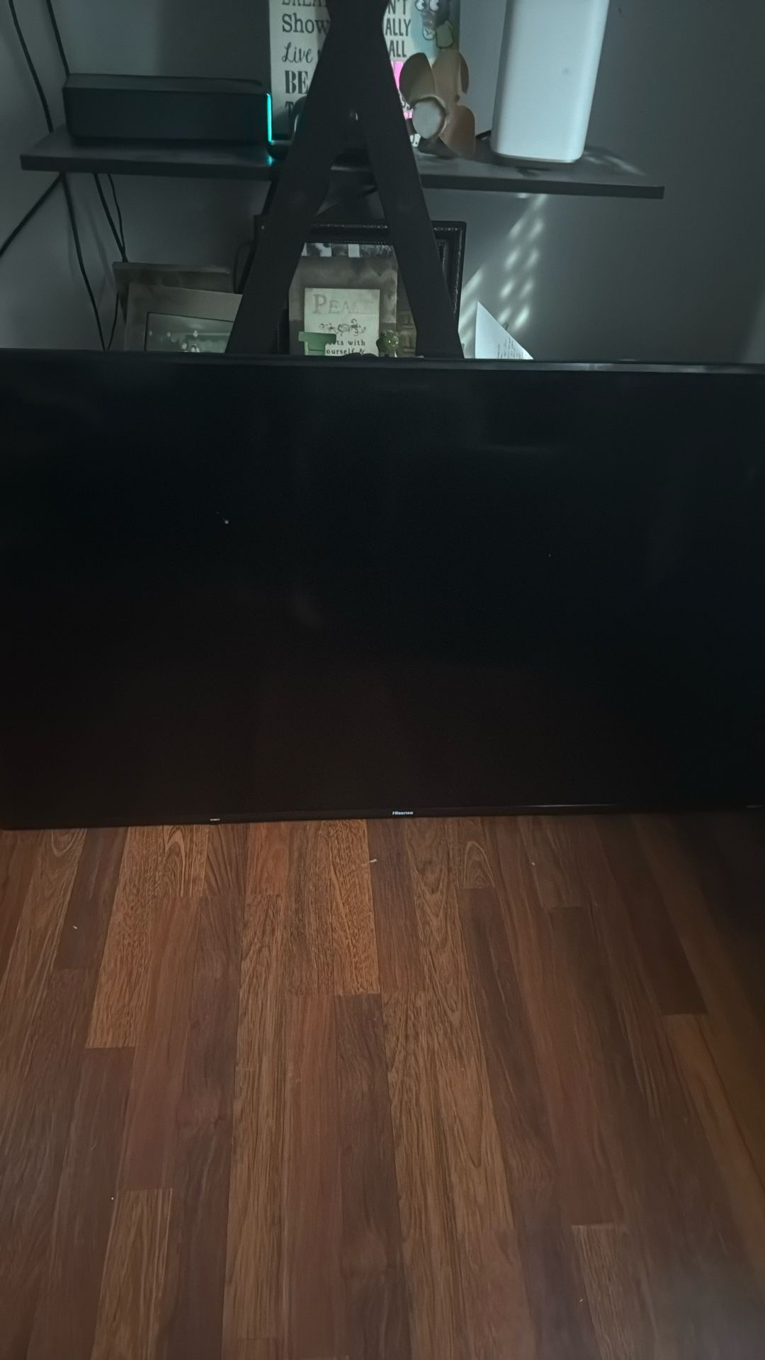 Hisense  55’ inch Tv