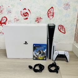 PlayStation 5 Slim - 1 TB Bonus 1 Game Horizon Zero Dawn ( Used Very New ) 
