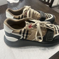 Burberry Size Men 44