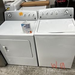 KENMORE TOP LOAD WASHER AND GAS DRYER SET