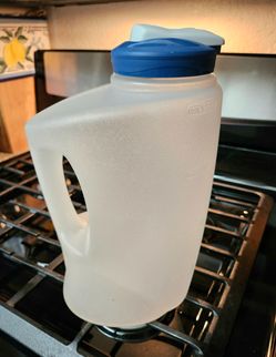 🌿🦋Rubbermaid Gallon Pitcher 🦋🌿