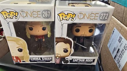 Funko pop. Emma swan & captain hook