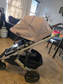 Uppababy Stroller
