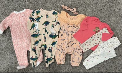 Baby girl clothing lot size 0-3m