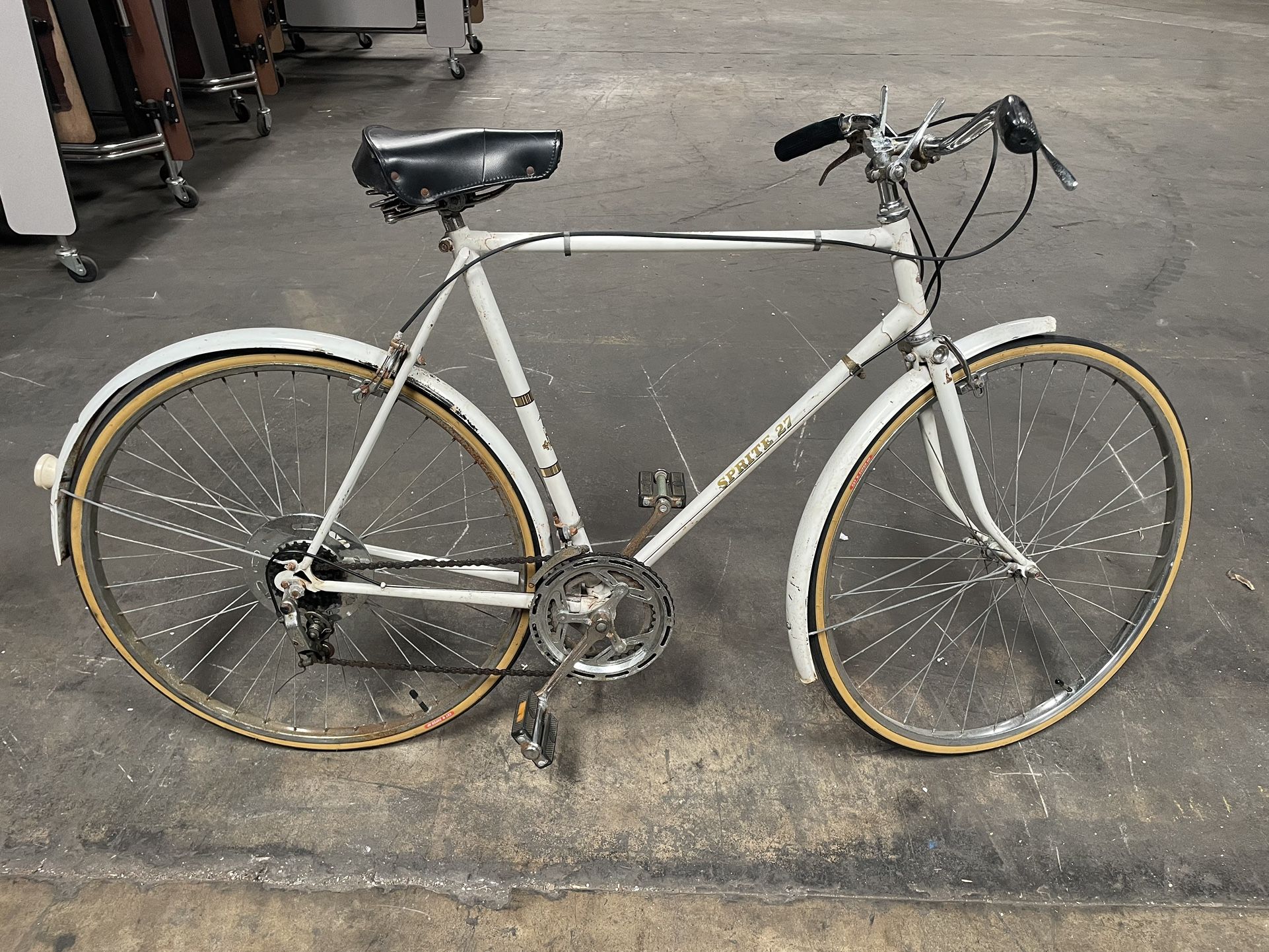 VINTAGE ENGLISH RALEIGH SPRITE 27 WHITE 5 SPEED ORIGINAL RACE BIKE