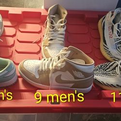 Sneakers 