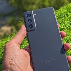 Samsung Galaxy s21 plus