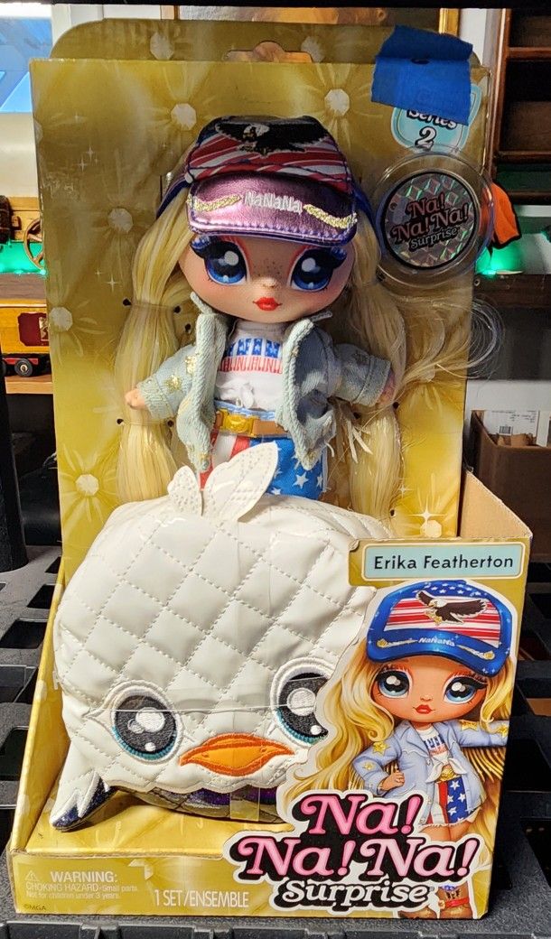 Na! Na! Na! Surprise Glam Series 2 Erika Featherton fashion doll