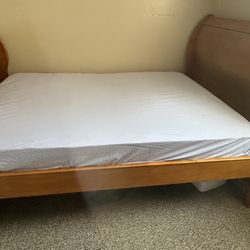Full Size Bed 