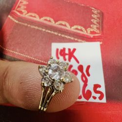 14K Solid Gold Wedding Ring CUBIC ZIRCONIUM STONES 3.6Gr Size 6.5