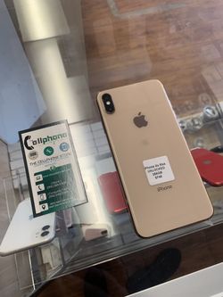 iPhone Xs Max UNLOCKED 🔓