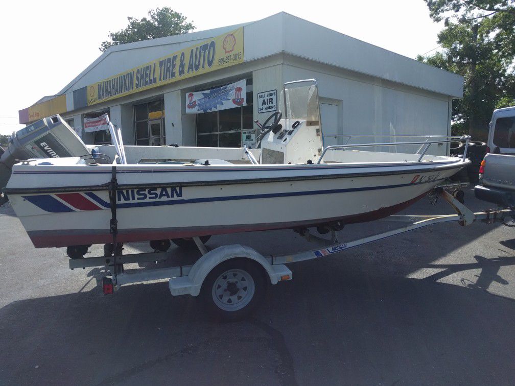 Photo 1989 Nissan V Hull Center Console Outboard Boat
