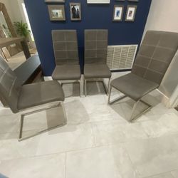 Set 4 Dinning Chairs
