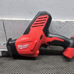 
Milwaukee
 HACKZALL Reciprocating Saw 