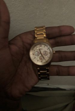 Women’s fossil watch