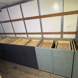 5 Pieces Base Kitchen Cabinets 