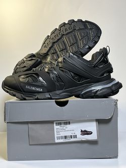 BALENCIAGA TRACK
