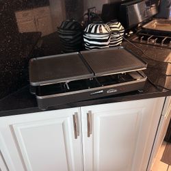 Trudeau Maison Reversible Party Grill Set like brand new